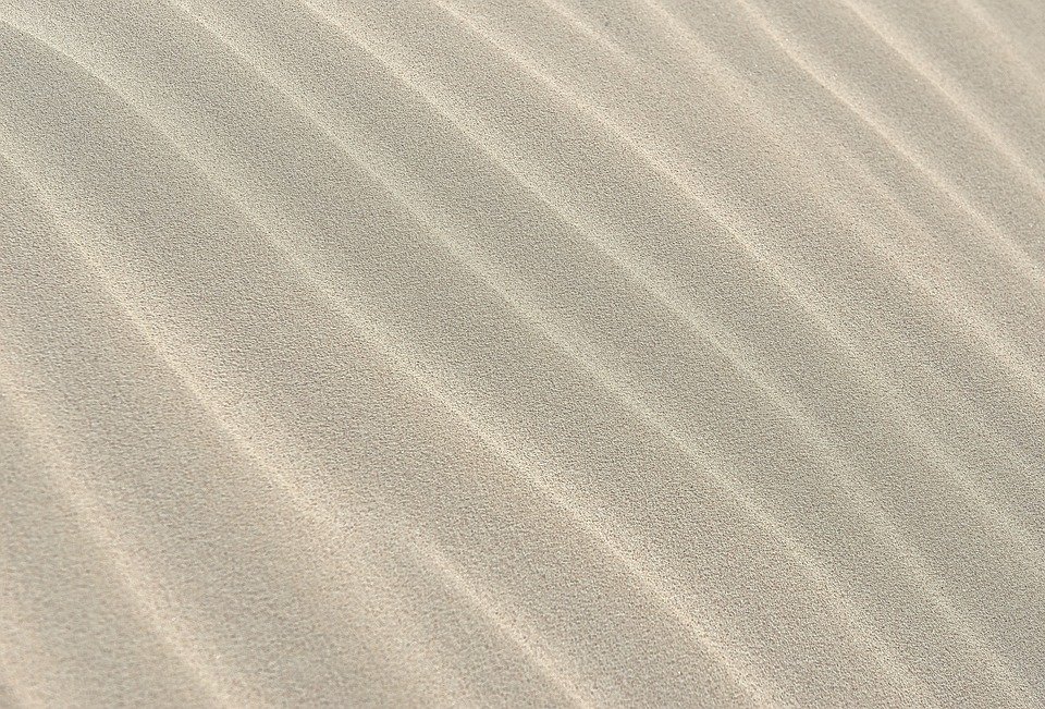 jemný písek